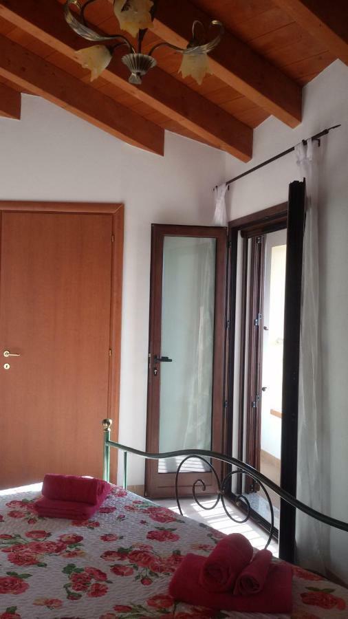 B&B S'Apposentu Arbus Exterior foto