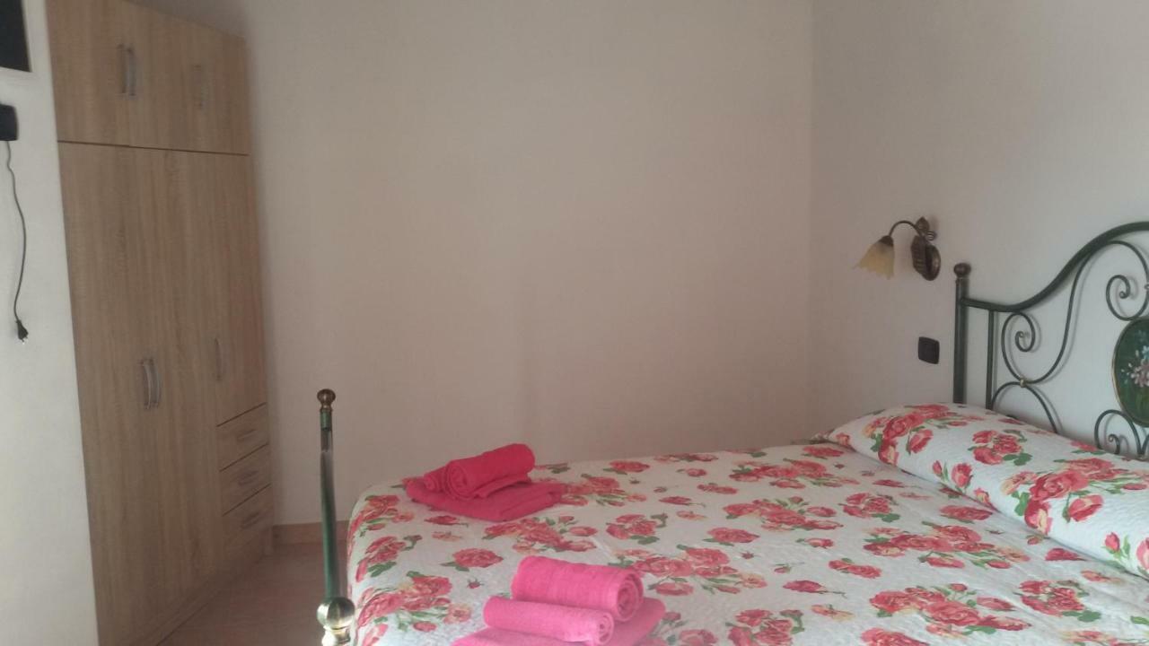 B&B S'Apposentu Arbus Exterior foto